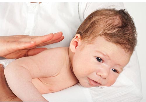 Lá hẹ hấp đường phèn cho trẻ sơ sinh có tác dụng gì?